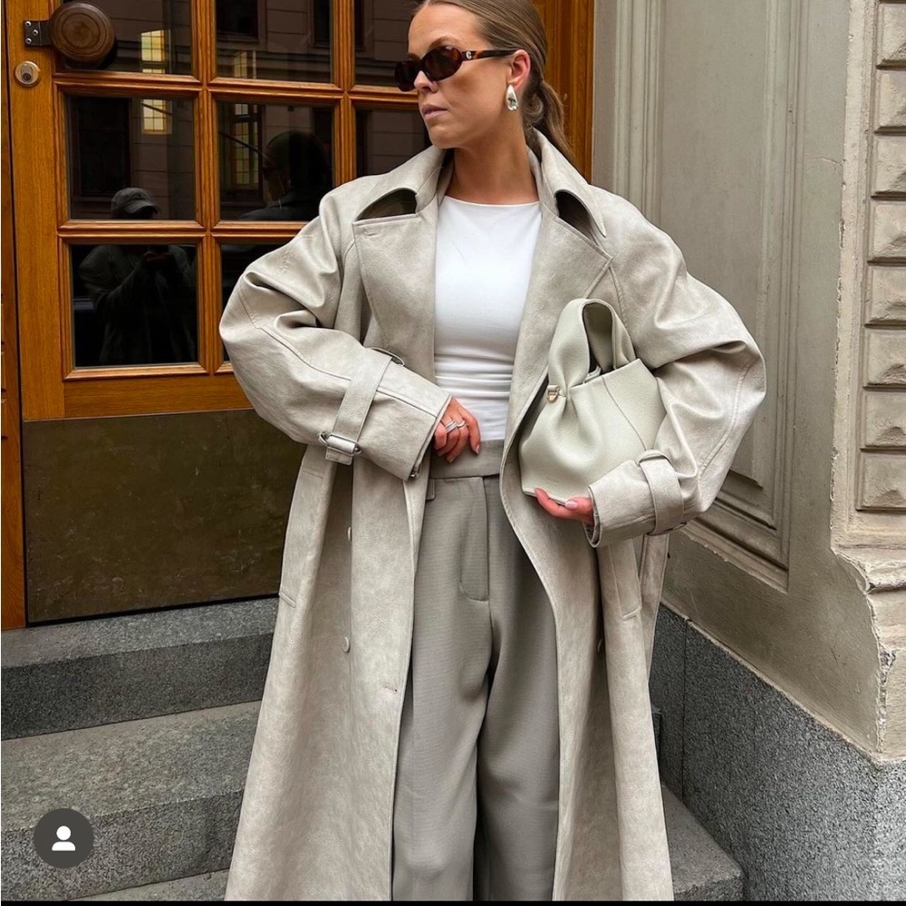 PRICE DROP! Oak + Fort Vegan Leather Trench Coat 🍦